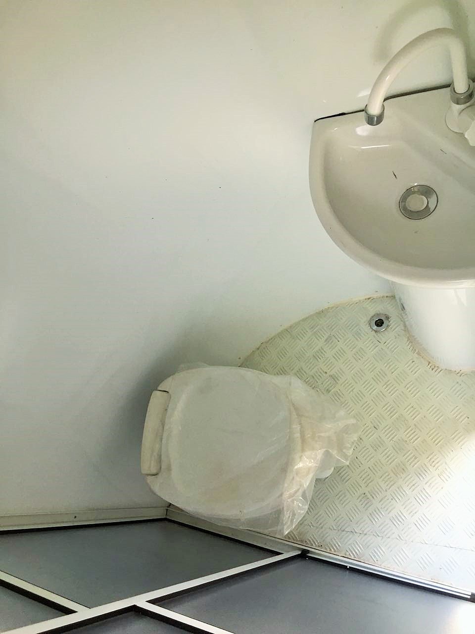 c8bb5019-3f3a-4787-8da5-fcf7753587fc