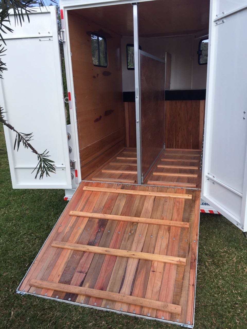 eb37484a-77e4-4b0a-9a40-38bfbdb86166